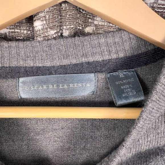 Oscar de la Renta Gray Long Sleeve Thin Sweater - Picture 2 of 3